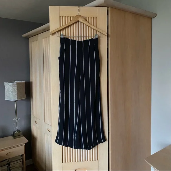 Aritzia Wilfred tie waist pants blogger style - Picture 5 of 5